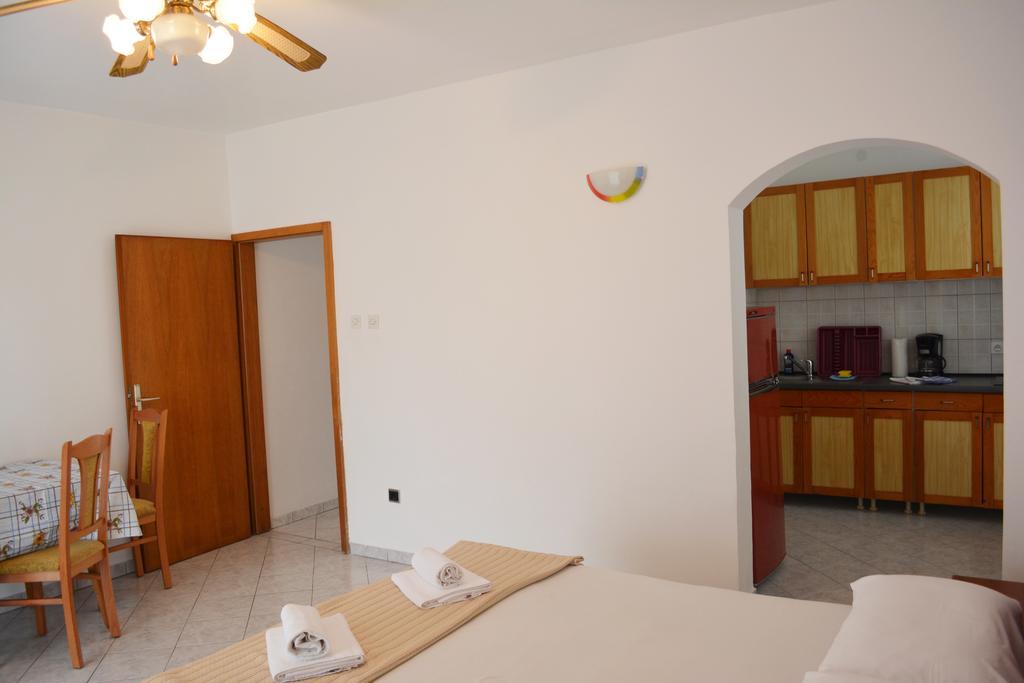 Suz-Ana Apartment Trogir Exterior photo
