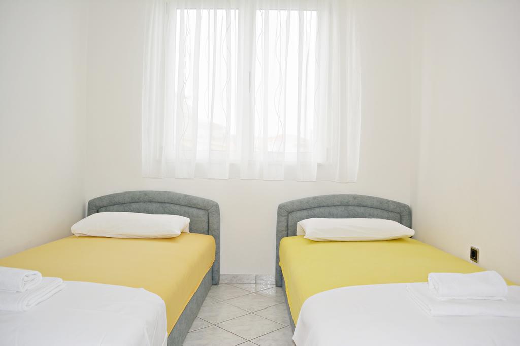 Suz-Ana Apartment Trogir Exterior photo