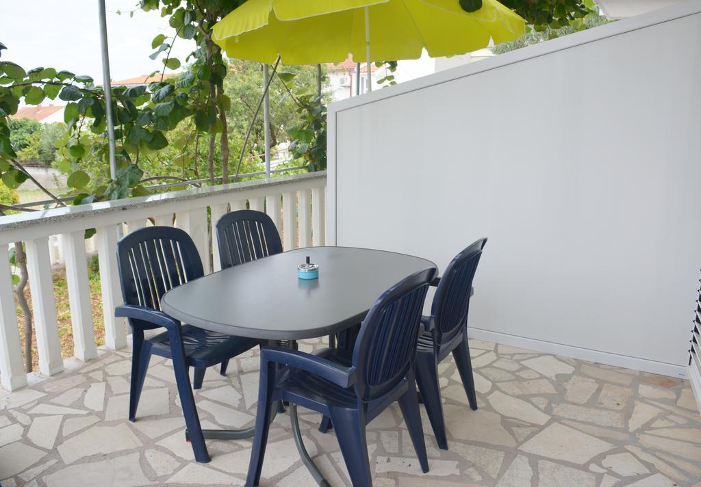 Suz-Ana Apartment Trogir Exterior photo