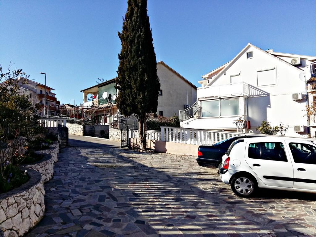 Suz-Ana Apartment Trogir Exterior photo