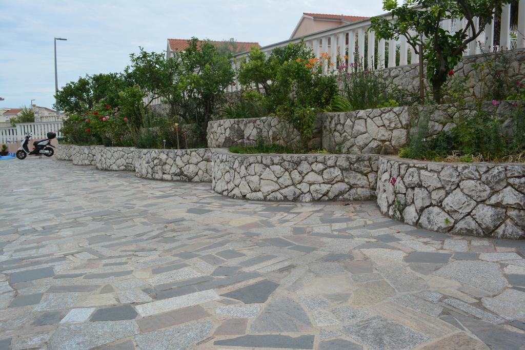 Suz-Ana Apartment Trogir Exterior photo