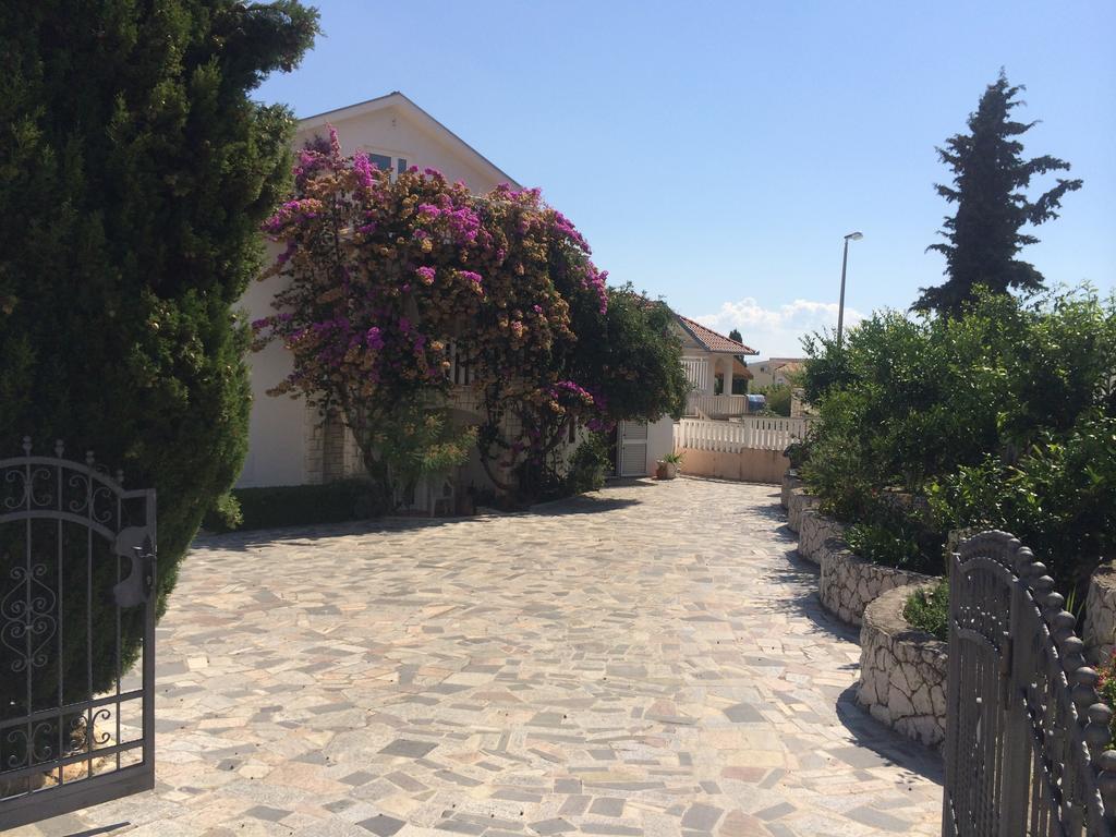 Suz-Ana Apartment Trogir Exterior photo